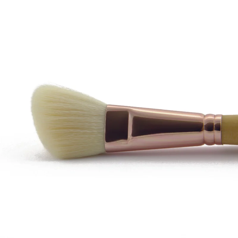 BLUSH BRUSH 06